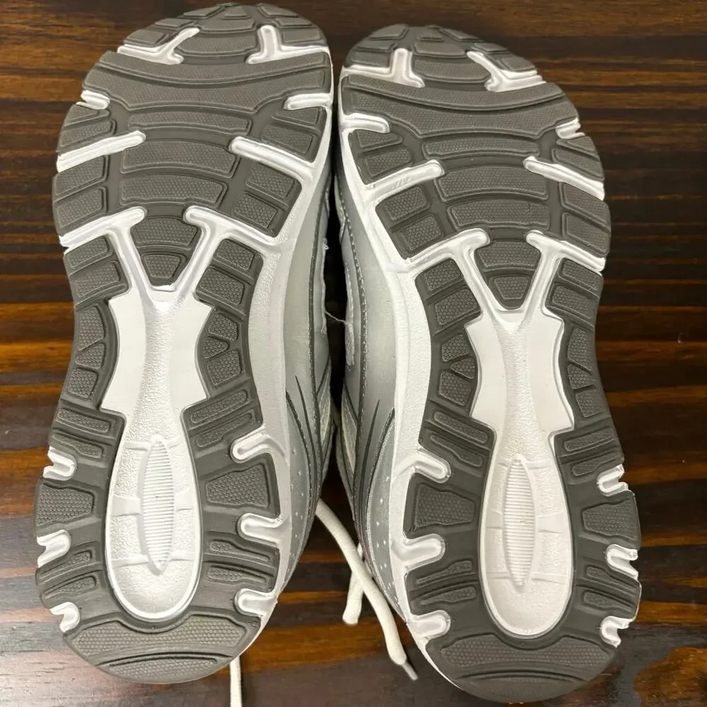 NWT BCG Women's Size 8 Grey White Pink Jolt Gel Cheer Tennis Cheerleading Shoes